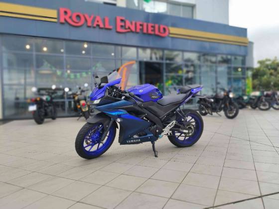YAMAHA YZF R15 YAMAHA YZF R15